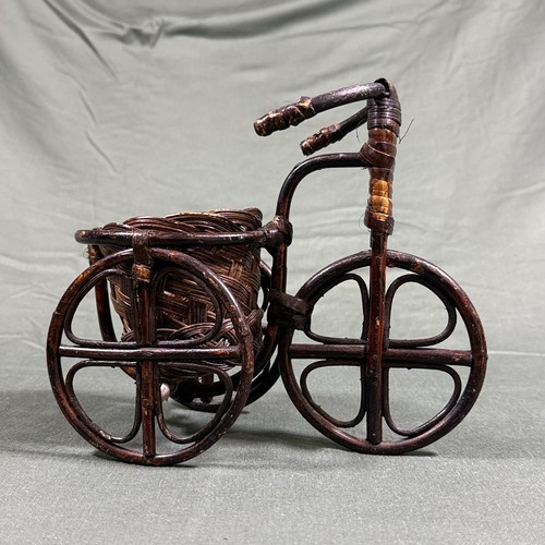 Triciclo vintage vimini rattan
